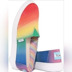 EUC TOMS Alpargata Mallow Rainbow Slip On Loafer Pride 5.5